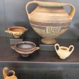 Bicchiere in vetro di et� romana imperiale rinvenuto durante le ricerche archeologiche in strada Annunziata (I-II sec. d.C.)
